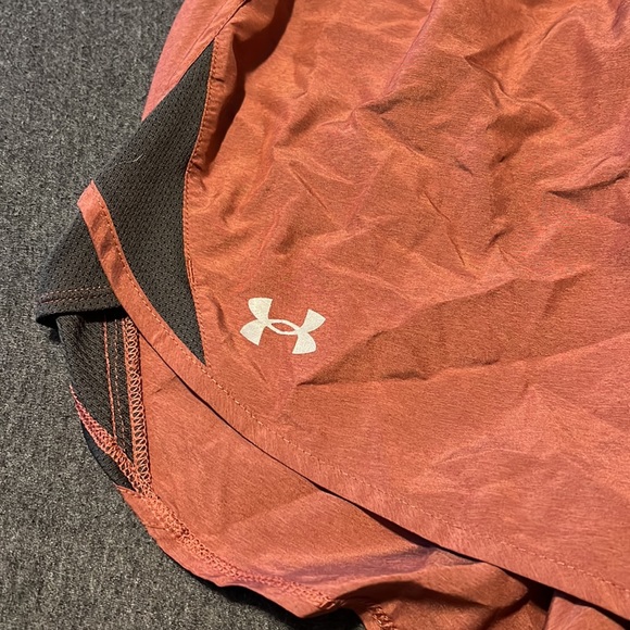 Under Armour pink athletic shorts size medium - Picture 2 of 7